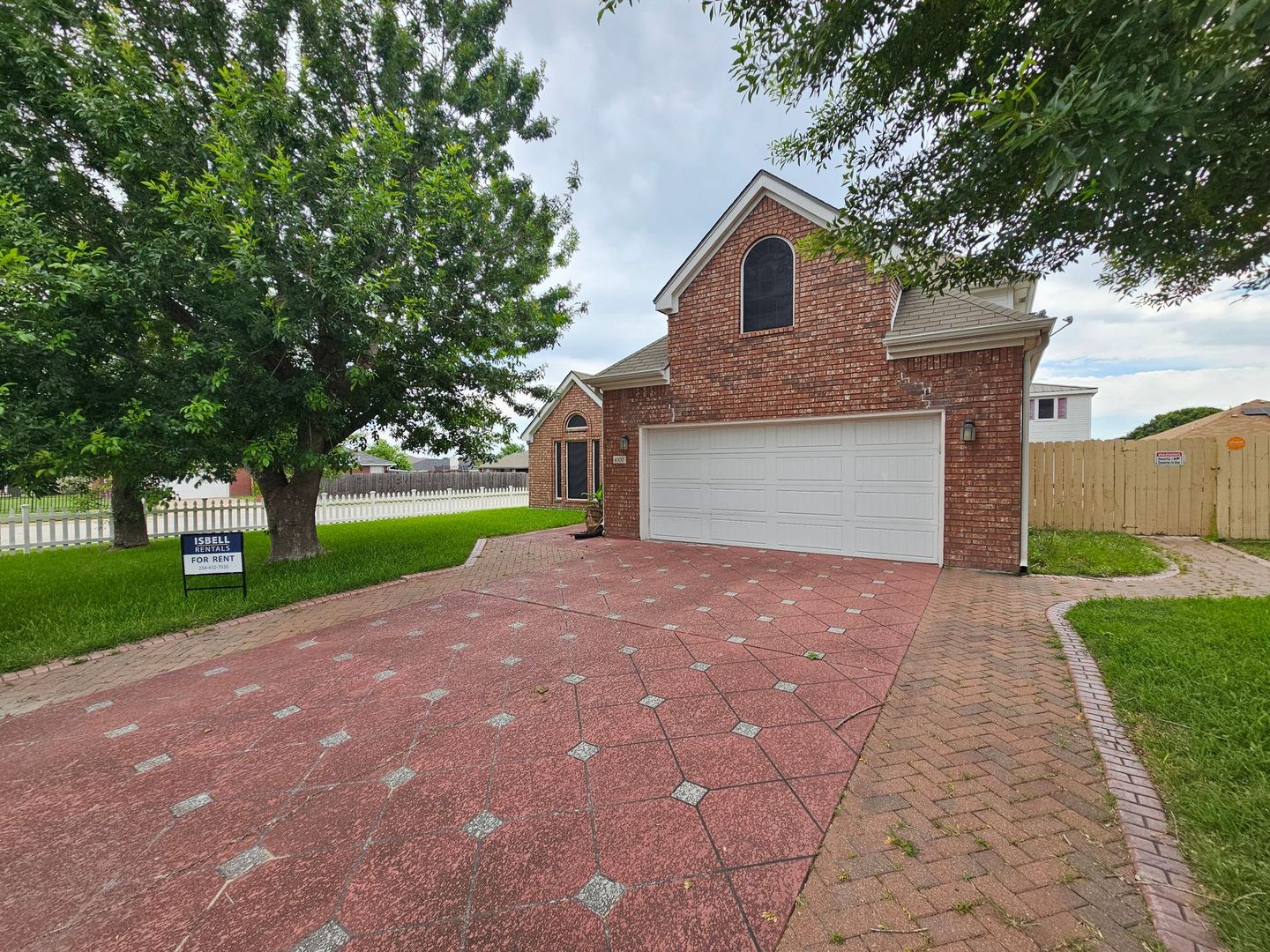 Killeen House: 4300 Barrington Trail