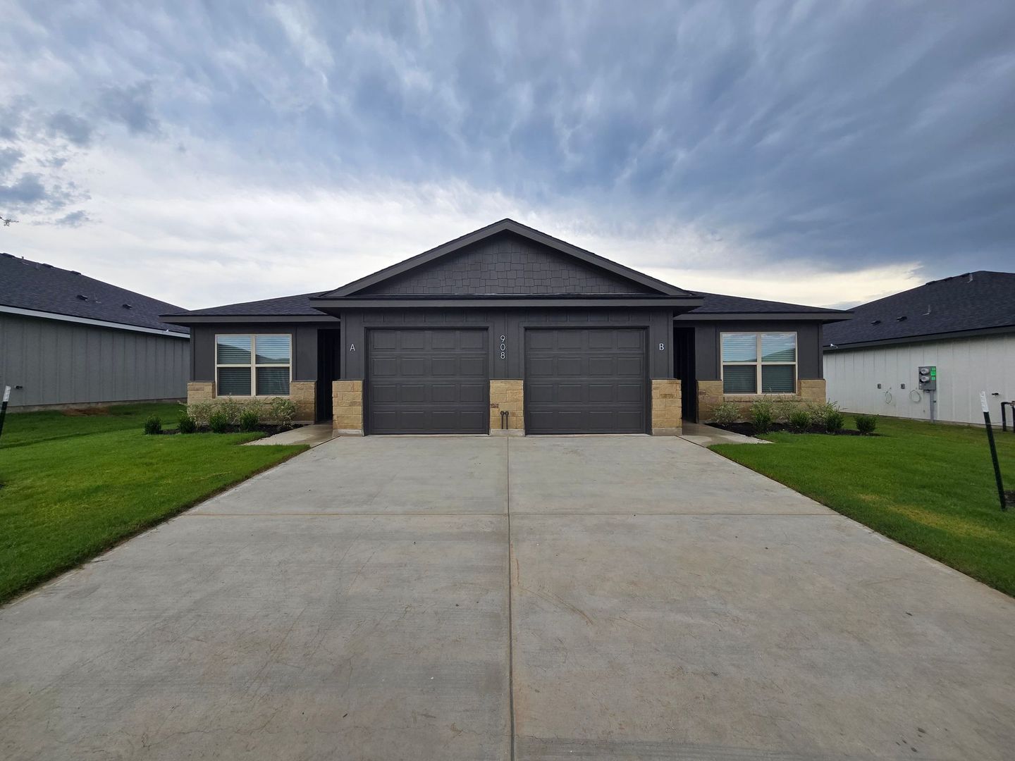 Killeen Apartment: 908 Cherry Laurel Lane (A/B)