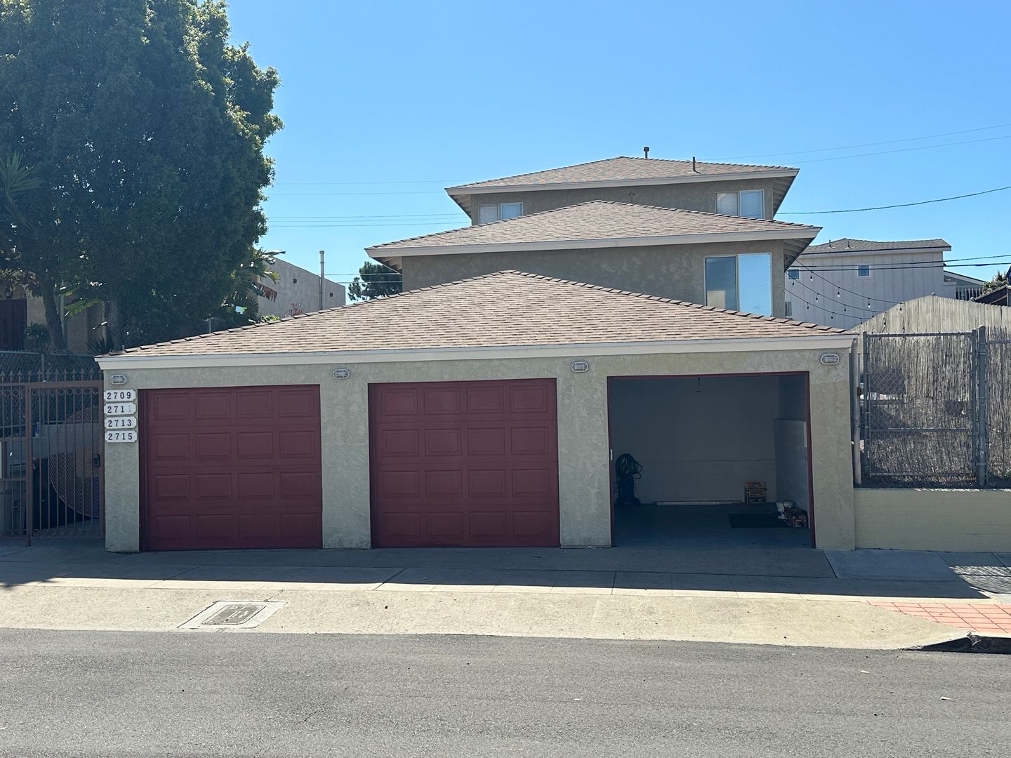 San Diego Apartment: 2709-2715 Broadway - 2713