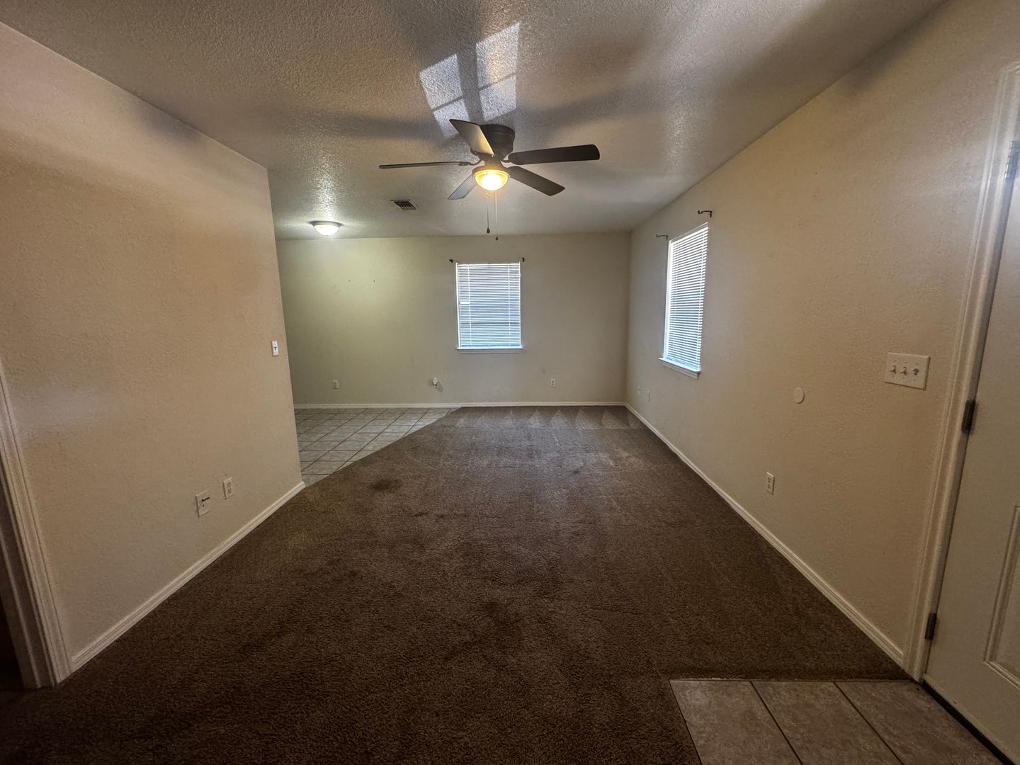 Madill Apartment: 204 S 11th Ave