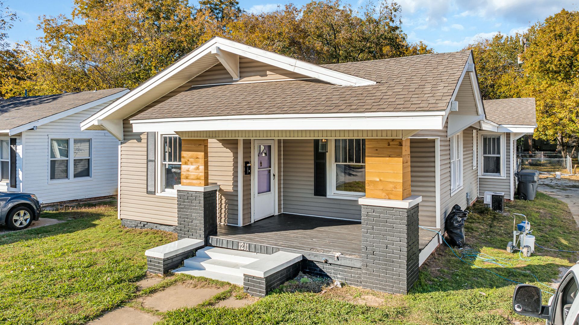 Ardmore House: 1211 Stanley