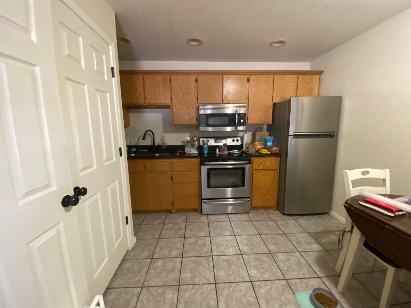 Madill Apartment: 204 S 11th Ave