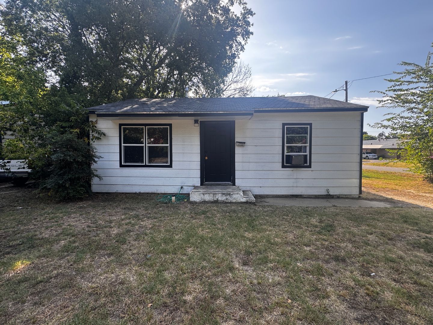 ARDMORE House: 1222 SE B St