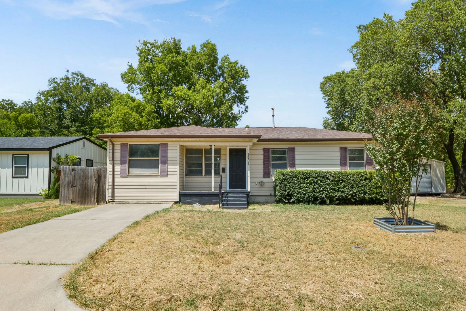 Ardmore House: 1701 Tower Drive
