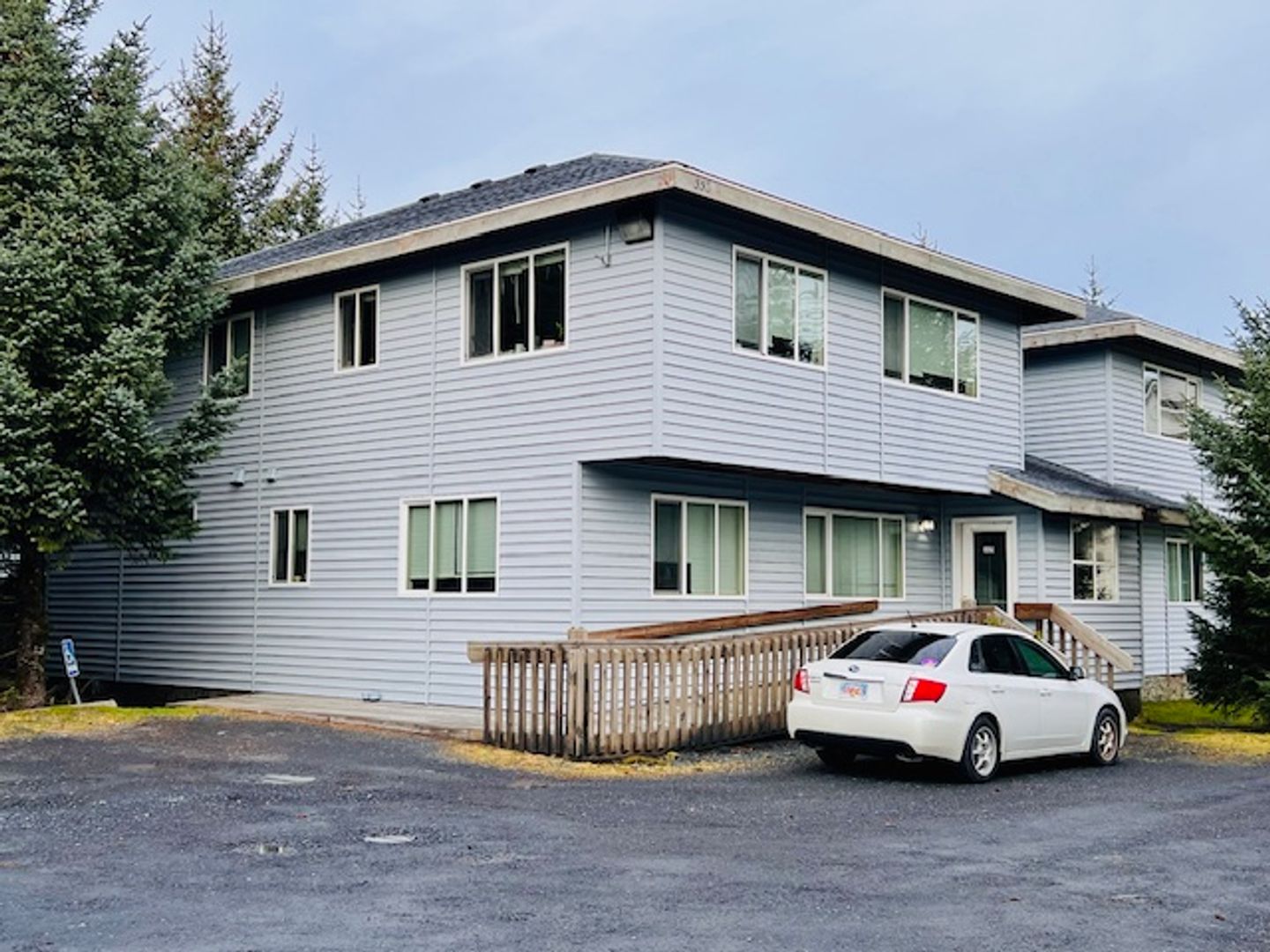 Kodiak Apartment: Sharatin Way