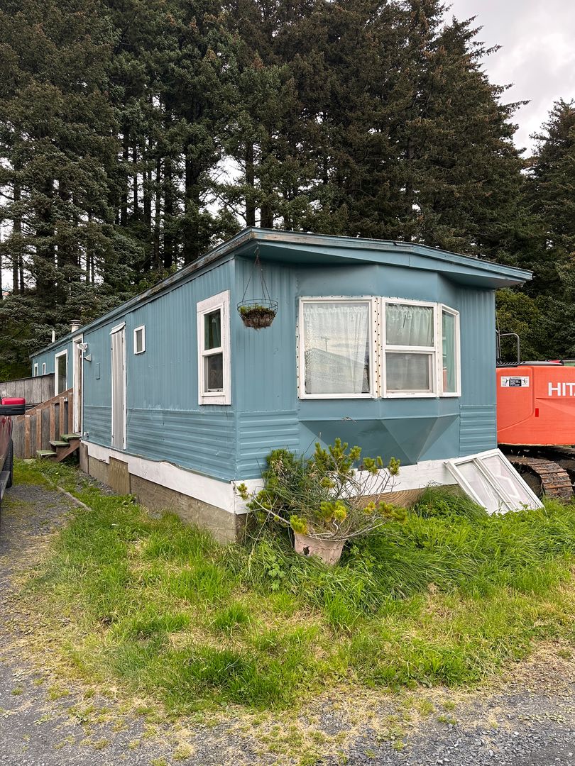 Kodiak Apartment: 1897 L Street #3