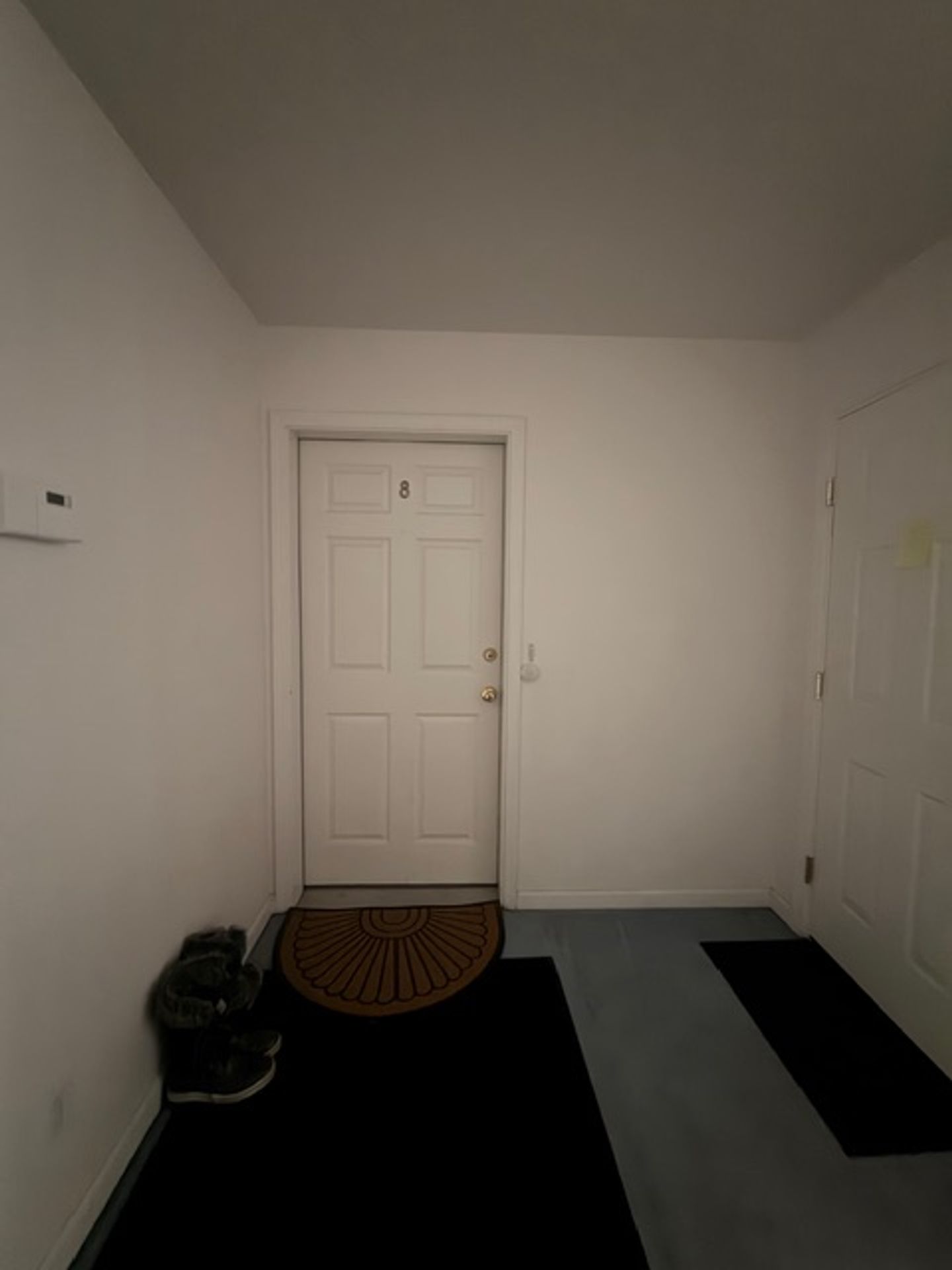 Kodiak Apartment: Sharatin Way