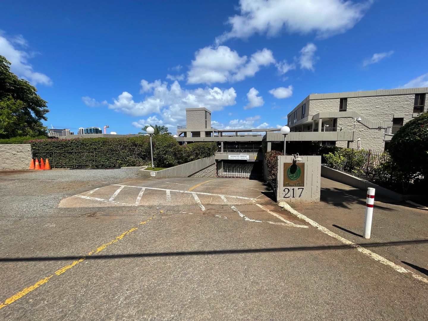 Honolulu Apartment: 217 Prospect St #A13