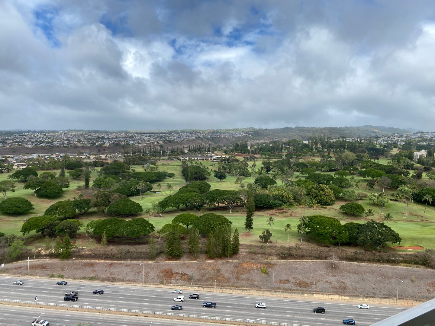Aiea Condo: 98-410 Koauka Lp #30B