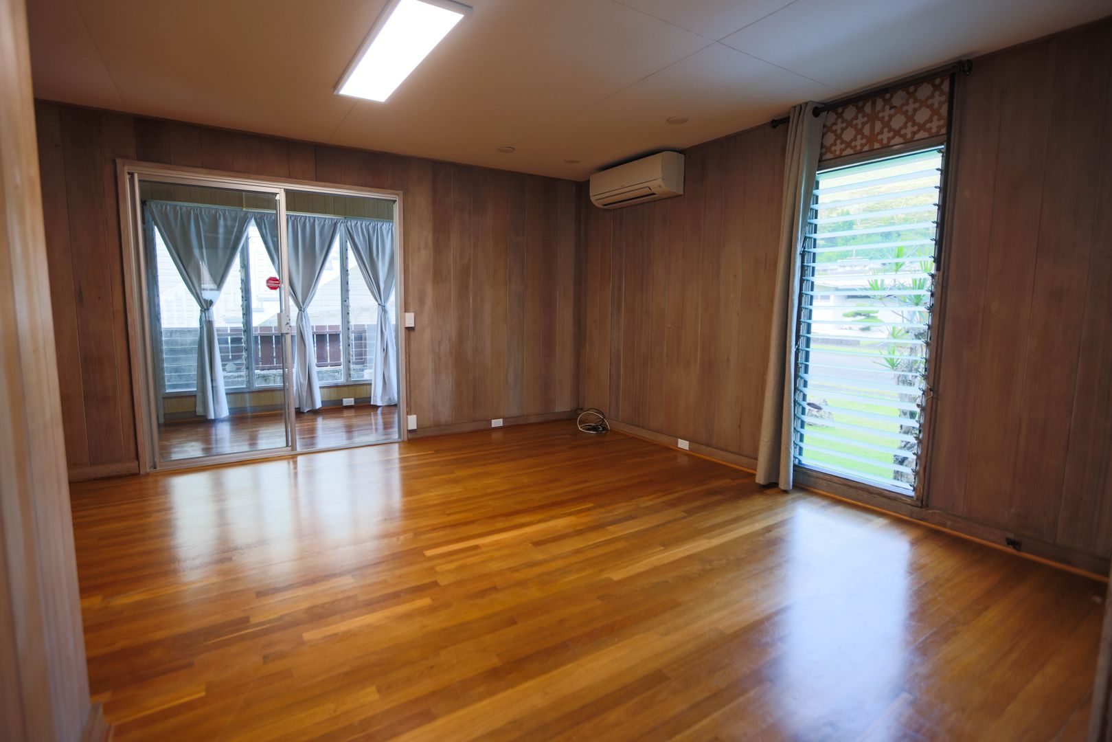 Honolulu House: 3360 Pakanu Street