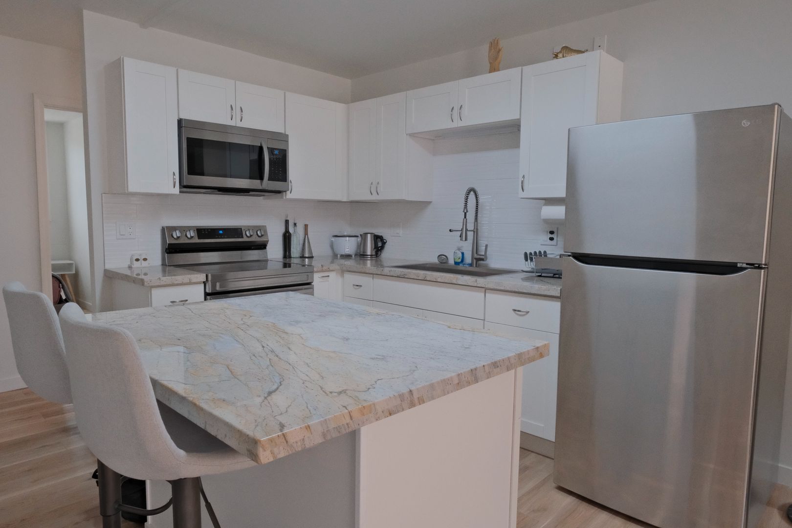 Wailuku Apartment: 1371 Lower Main St