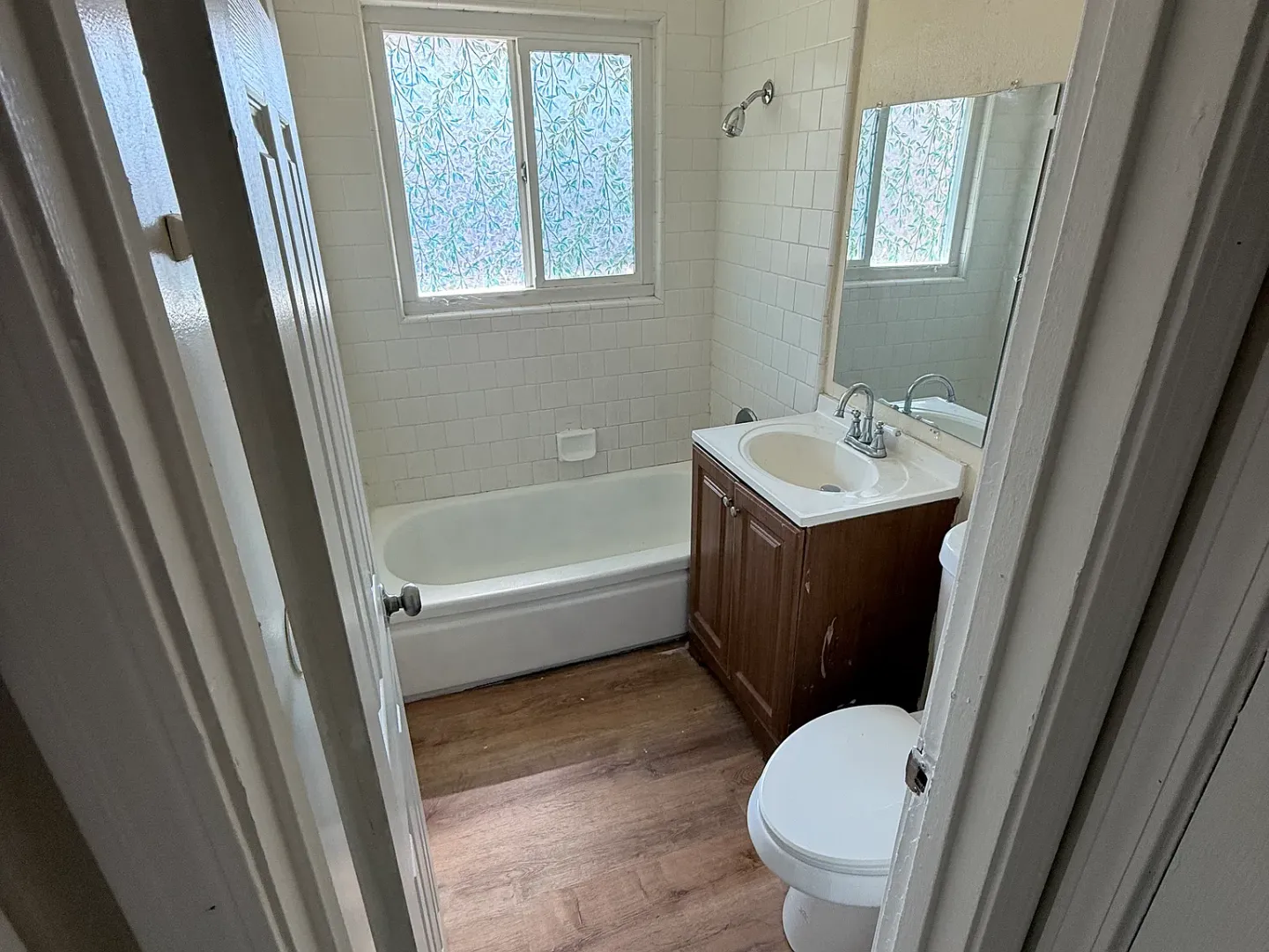 Fresno Apartment: 2534 N First St