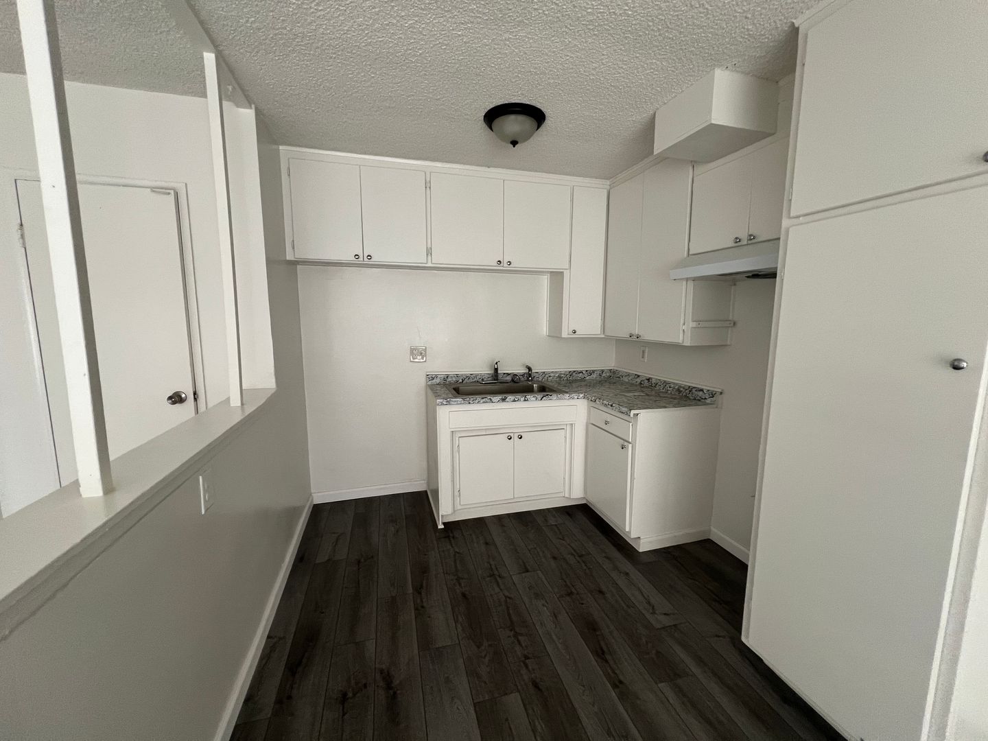 Lynwood Apartment: 4350 Pendleton Ave