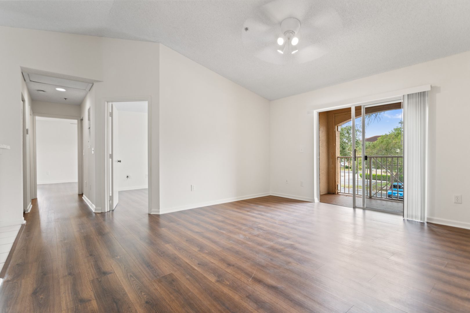 Coconut Creek Apartment: 5500 NW 61 Street