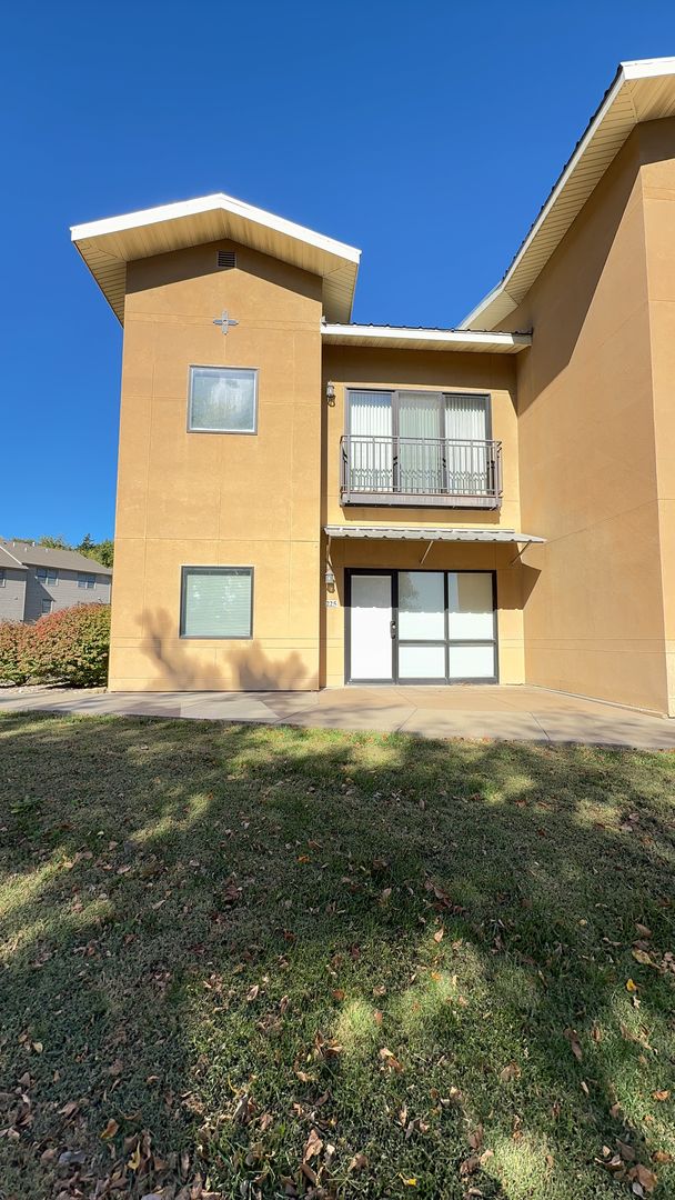 Manhattan Apartment: South Oak Place