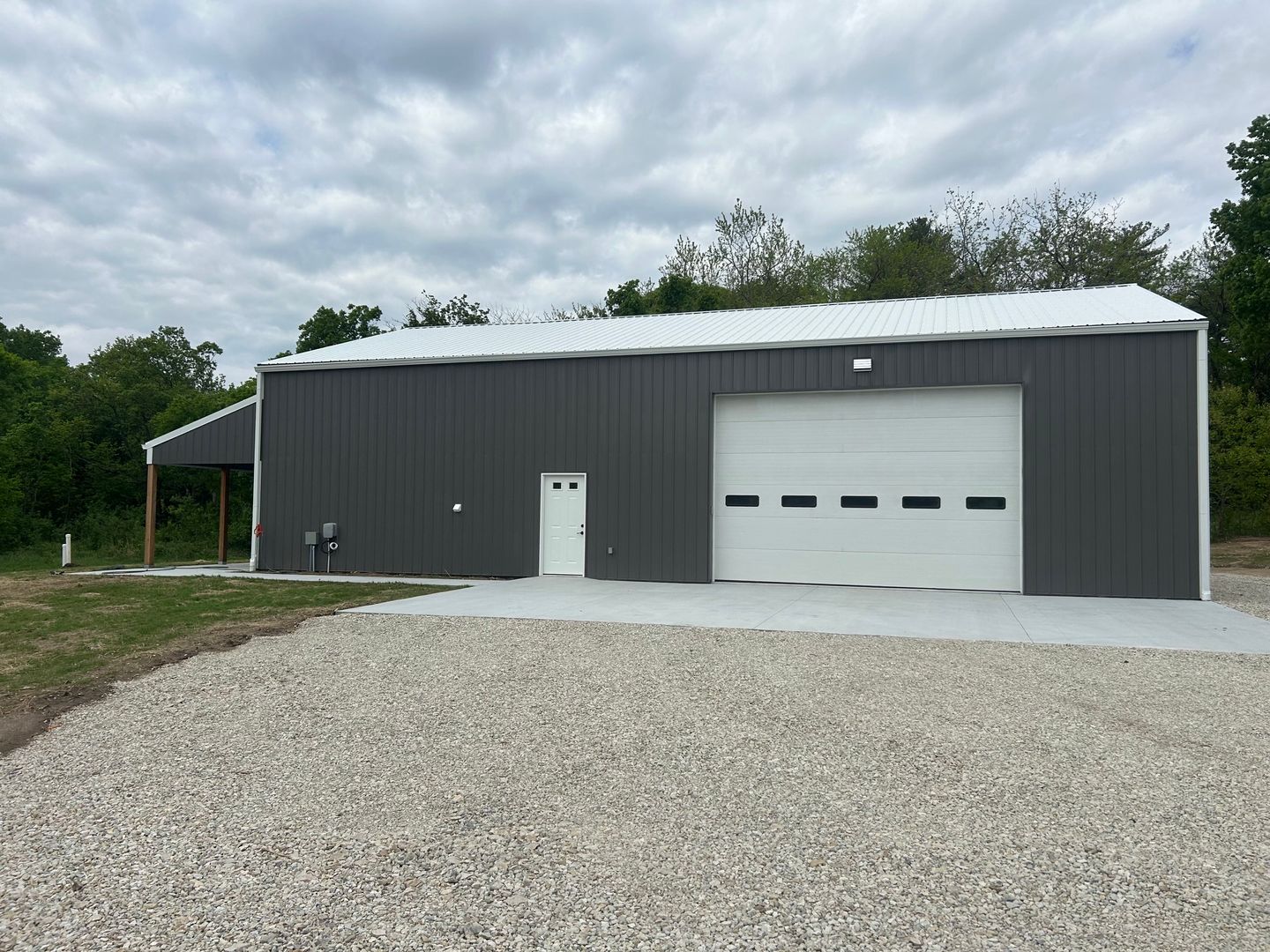 Wamego House: 3398 Appleyard Rd.