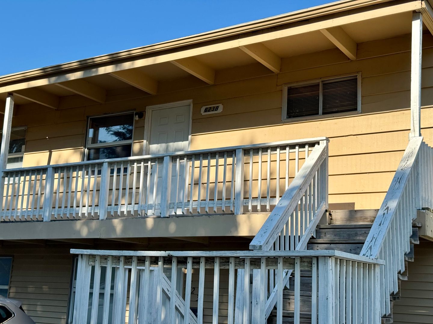 Junction City Apartment: 623-629 W 13th Street
