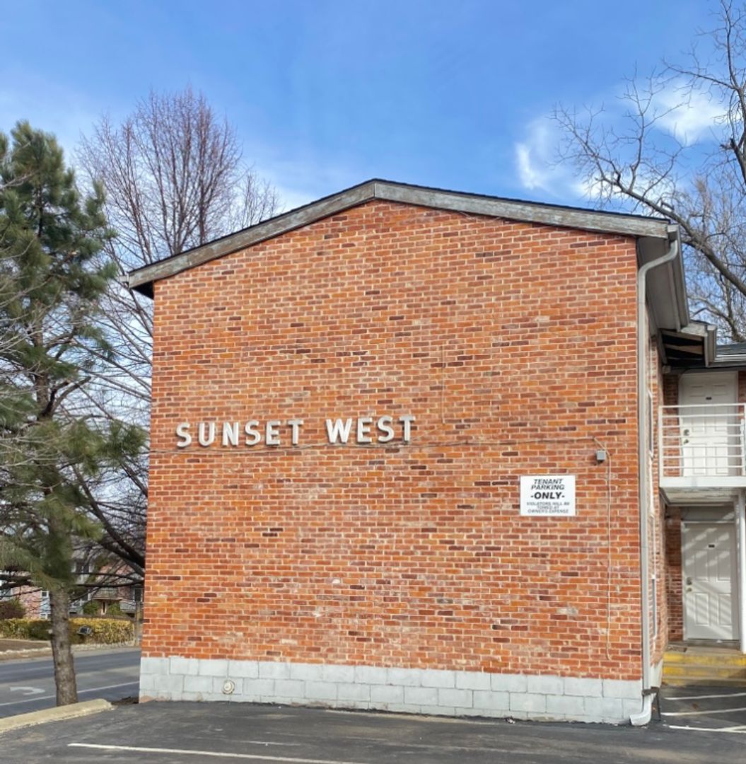 Manhattan Apartment: 1913 Anderson Ave.