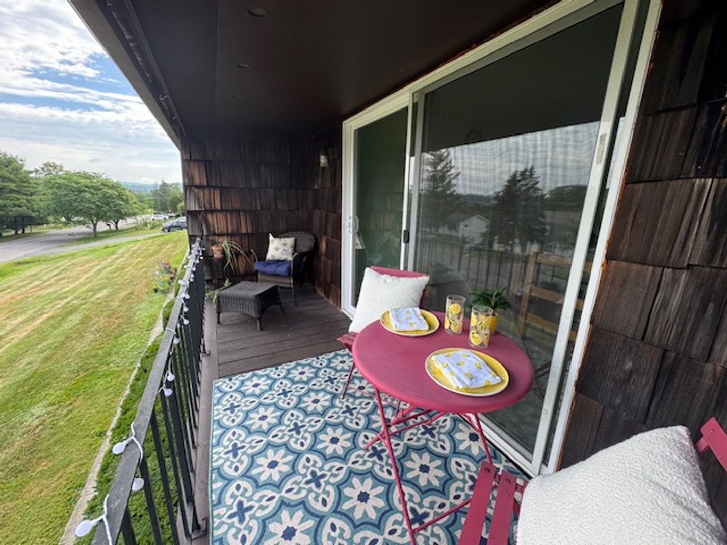 Ithaca Apartment: Coddington and Hudson Pl