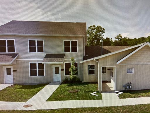 Close to Campus - Modern 3 Bedroom – photo 1
