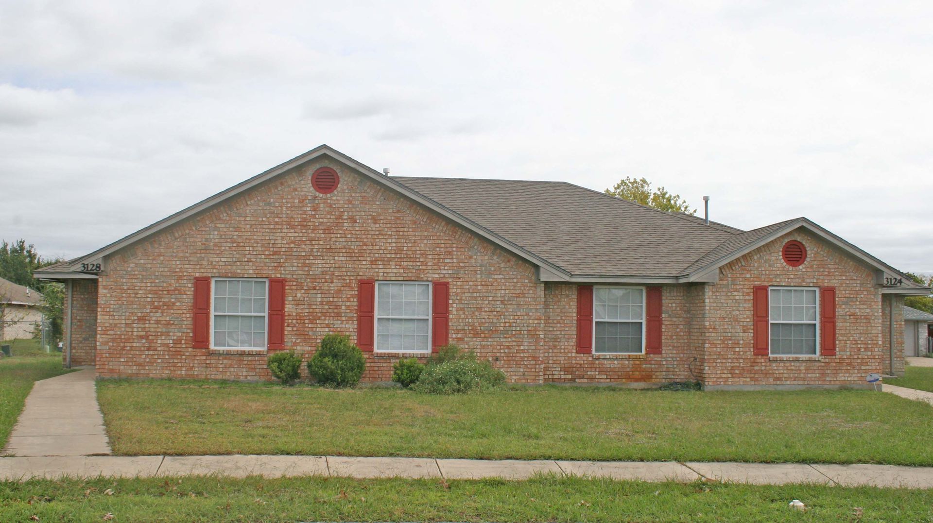 Denton House: 3128 Cedar Hill