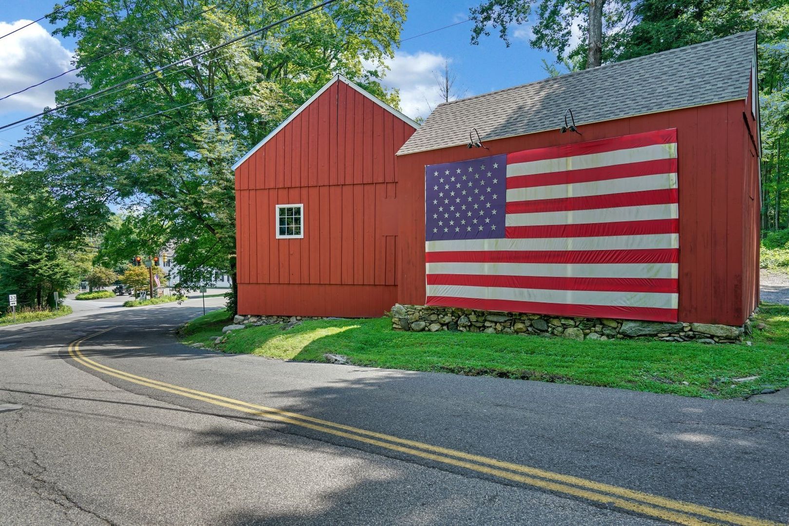 Wilton Apartment: 3 Hubbard Rd