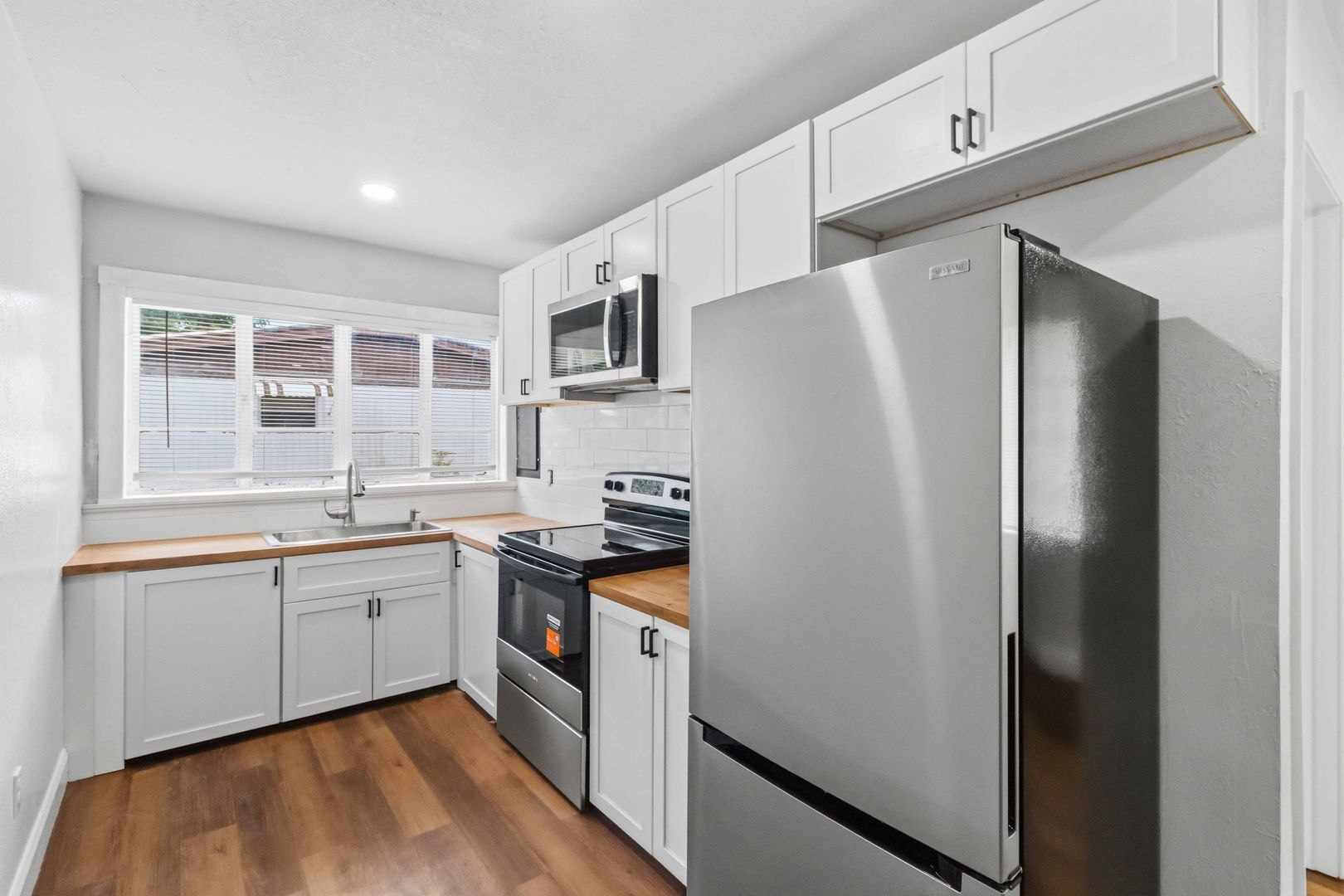 Saint Petersburg House: 5127 69th Way N