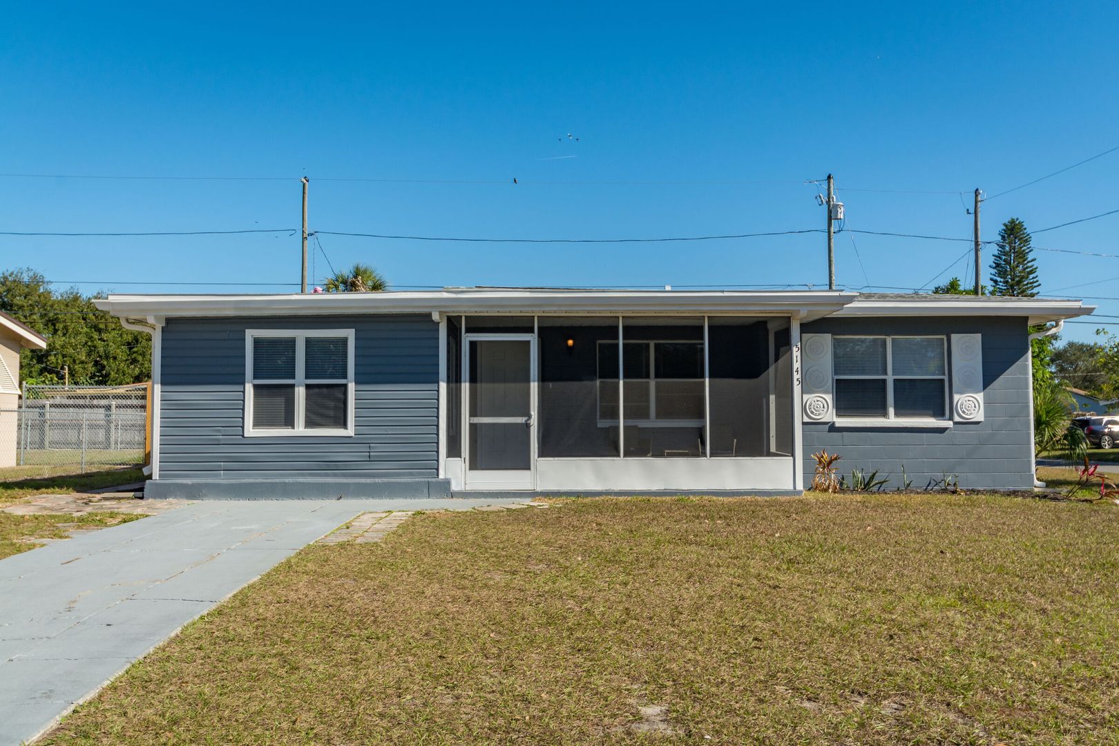 St. Petersburg House: 5145 104th Way N
