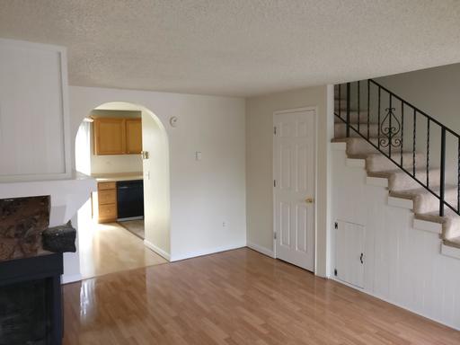 Beautiful - 2 Bed, 1 Bath in downtown Tacoma - Eastside neighborhood – photo 1