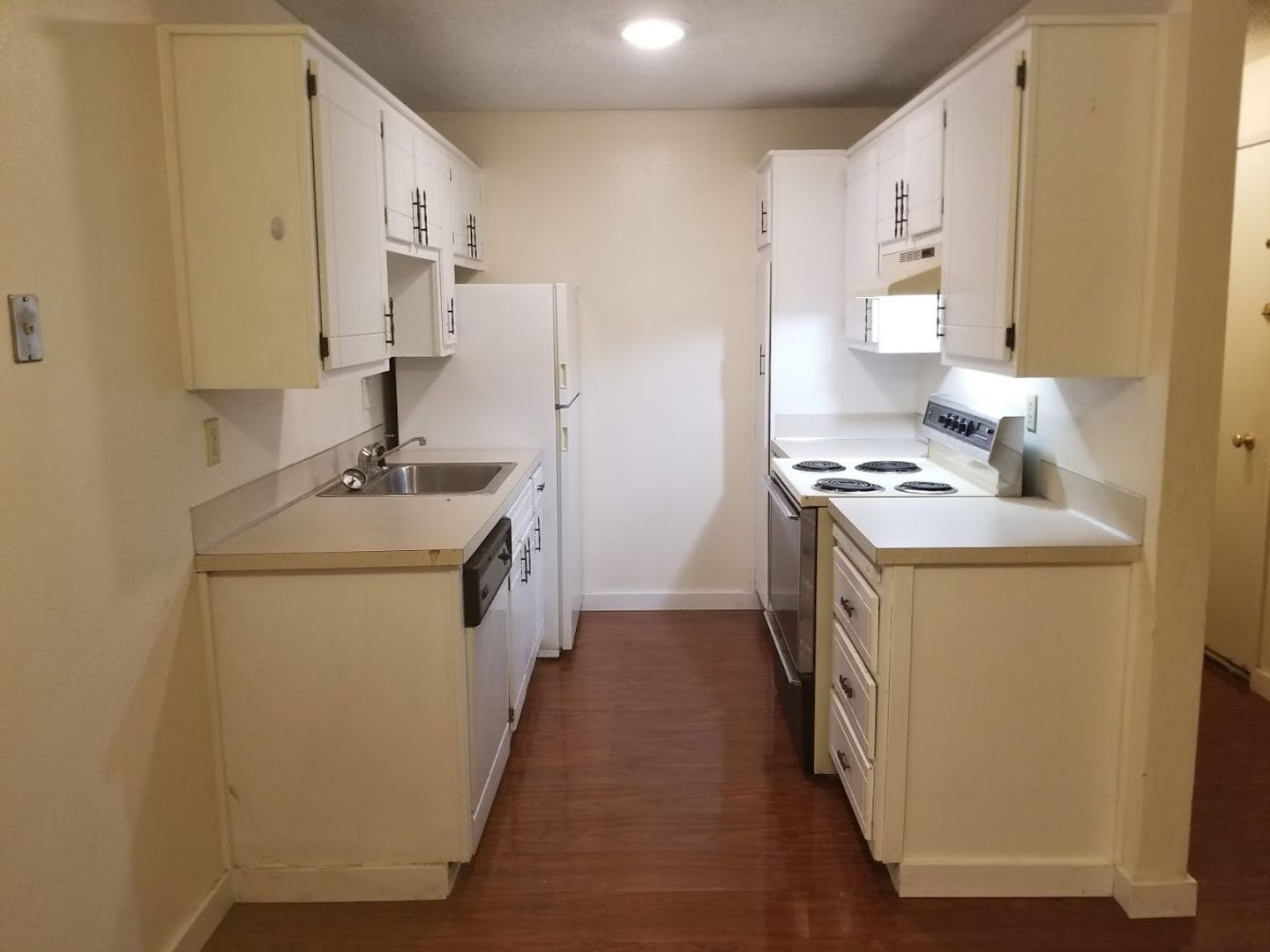 Port Angeles Apartment: 2215 S Chase St - 27