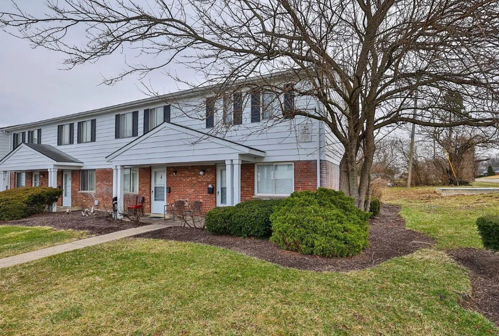 Cincinnati Apartment: Meredith Dr