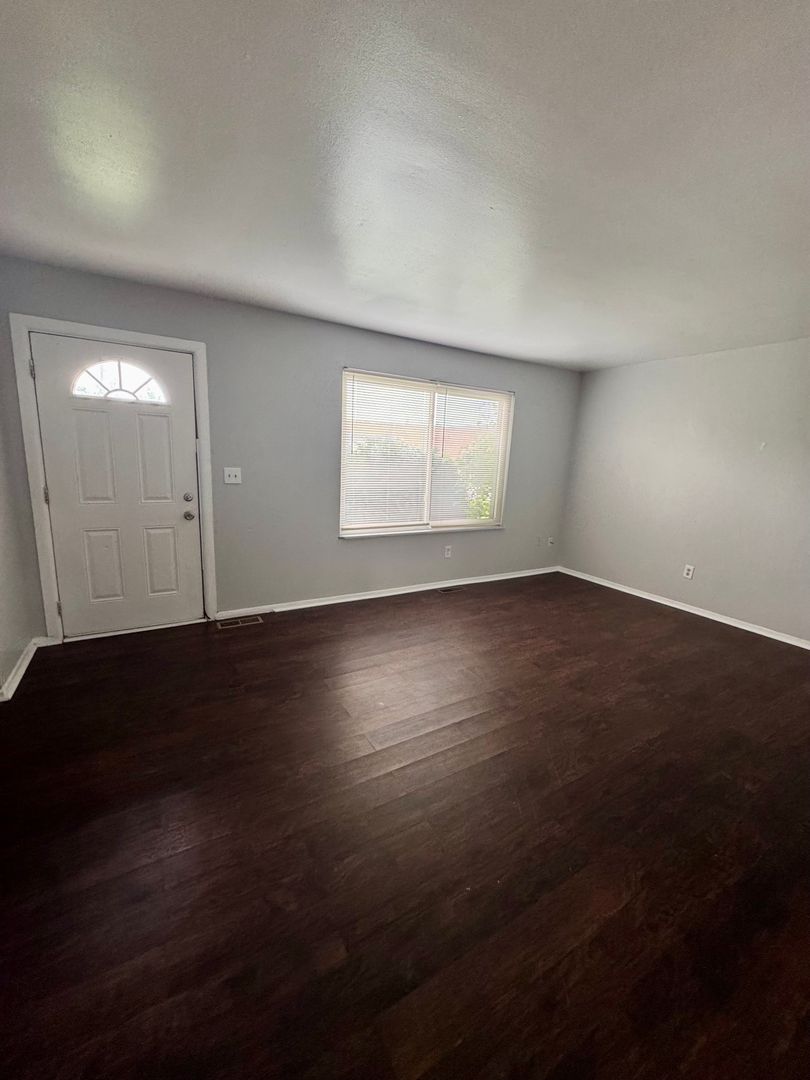 Cincinnati Apartment: Sevenhills Dr
