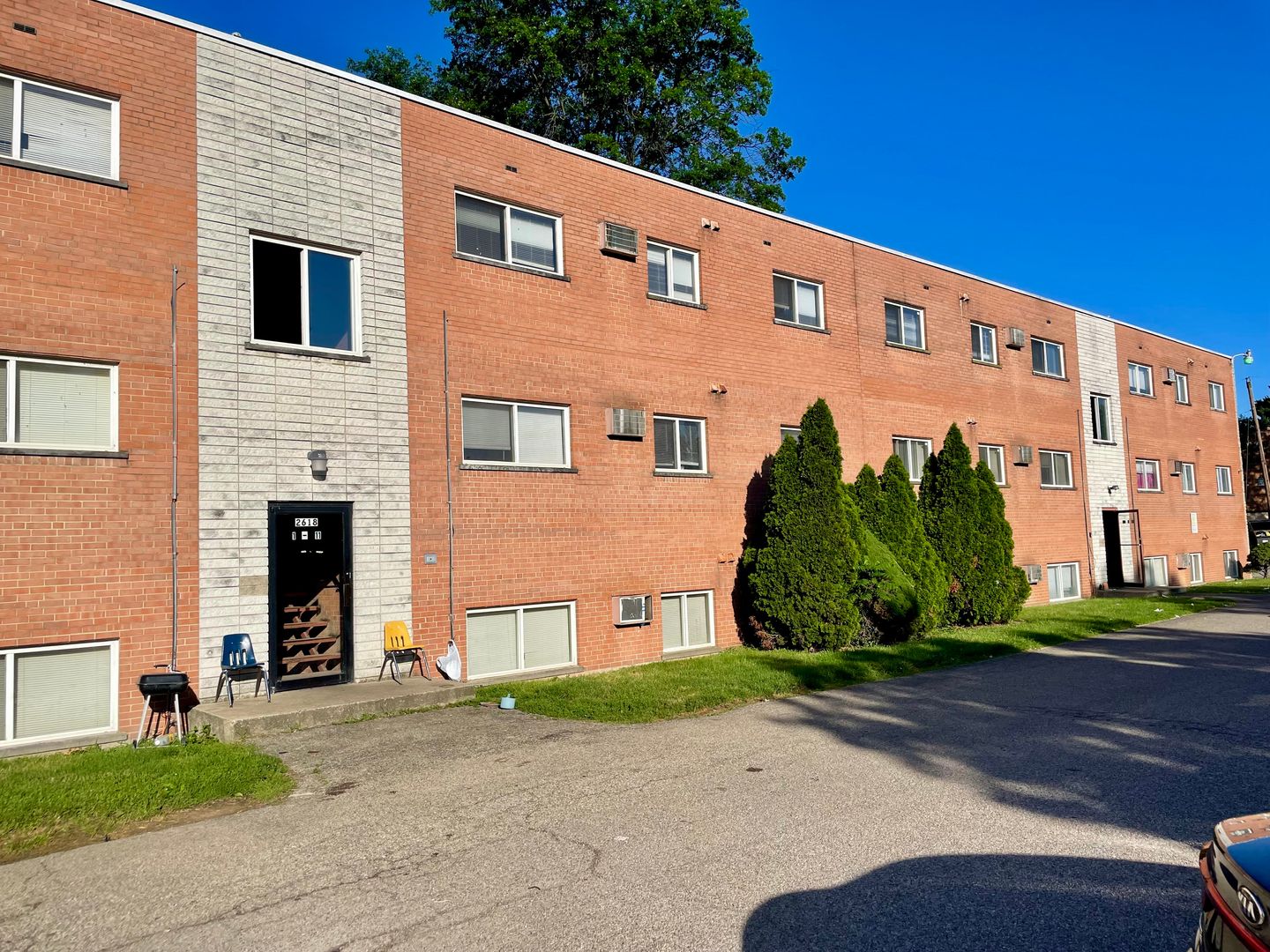 Cincinnati Apartment: 2618 Chesterfield