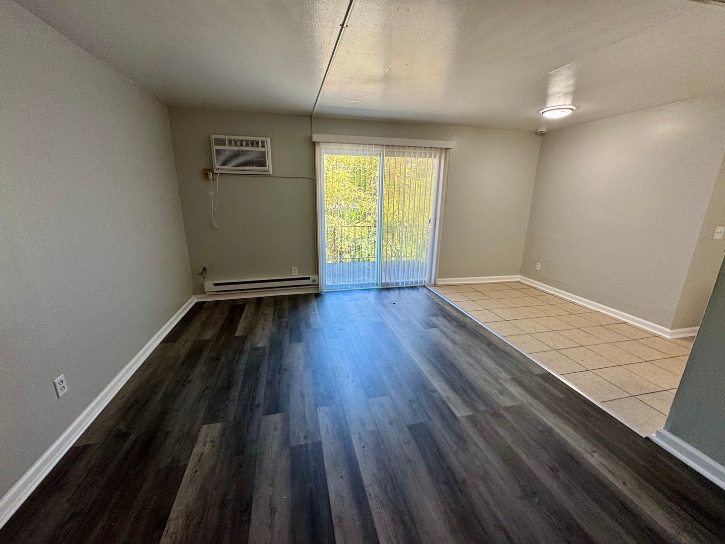 Cincinnati Apartment: 3272 Gobel Ave