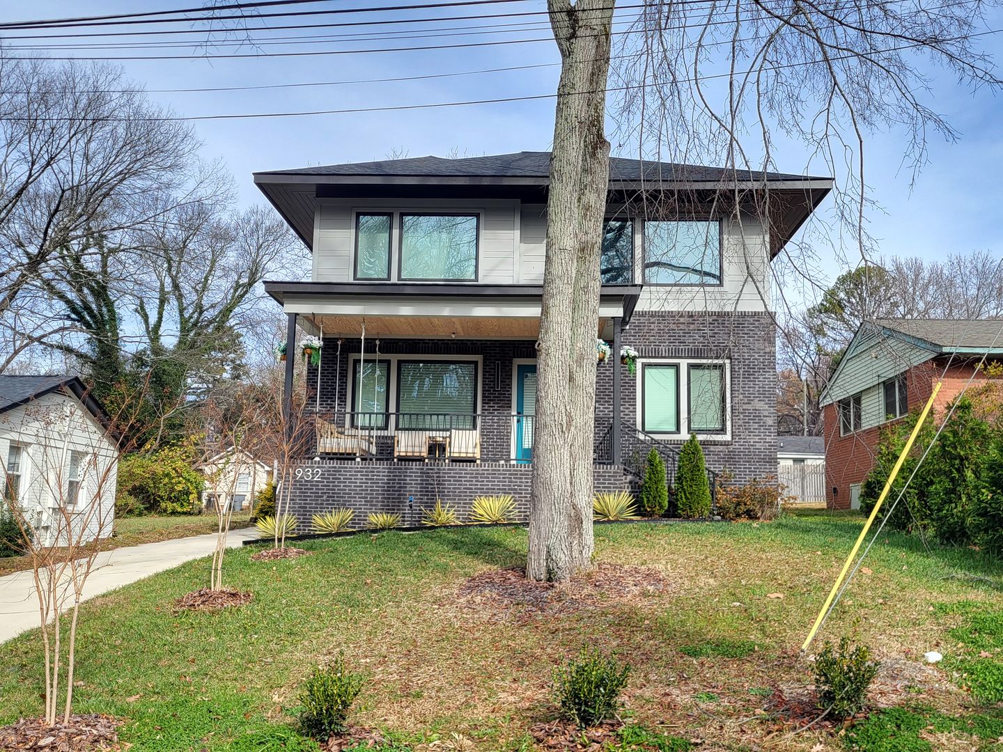 Charlotte House: 1932 Saint Mark St