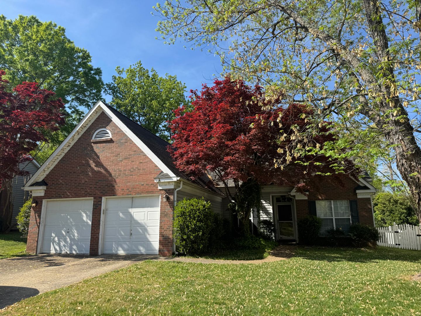 Cornelius House: 17100 Graysac Court