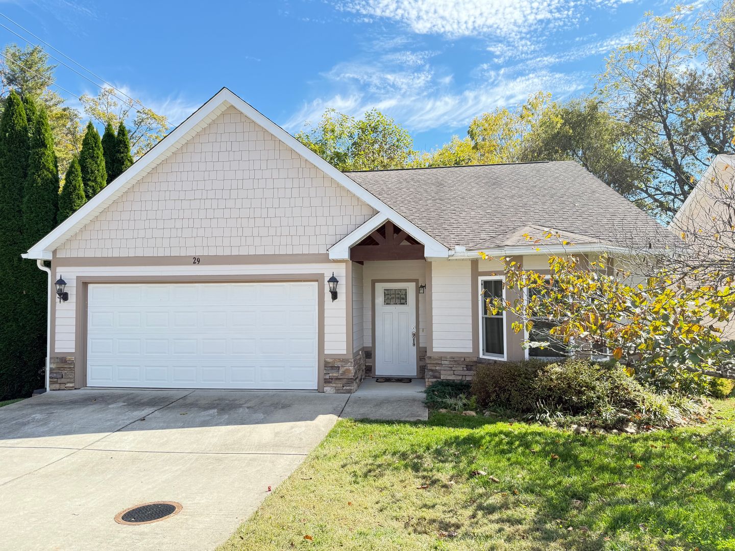 Arden House: 29 Kaylor Drive