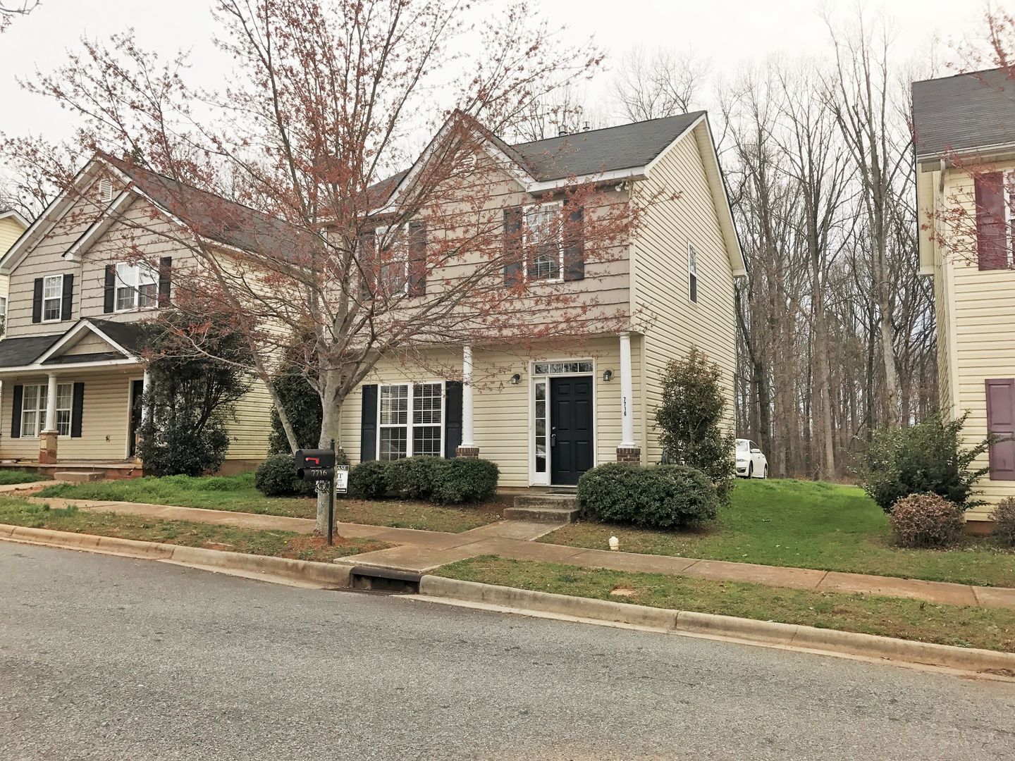 Huntersville House: 7716 Royal Park Lane