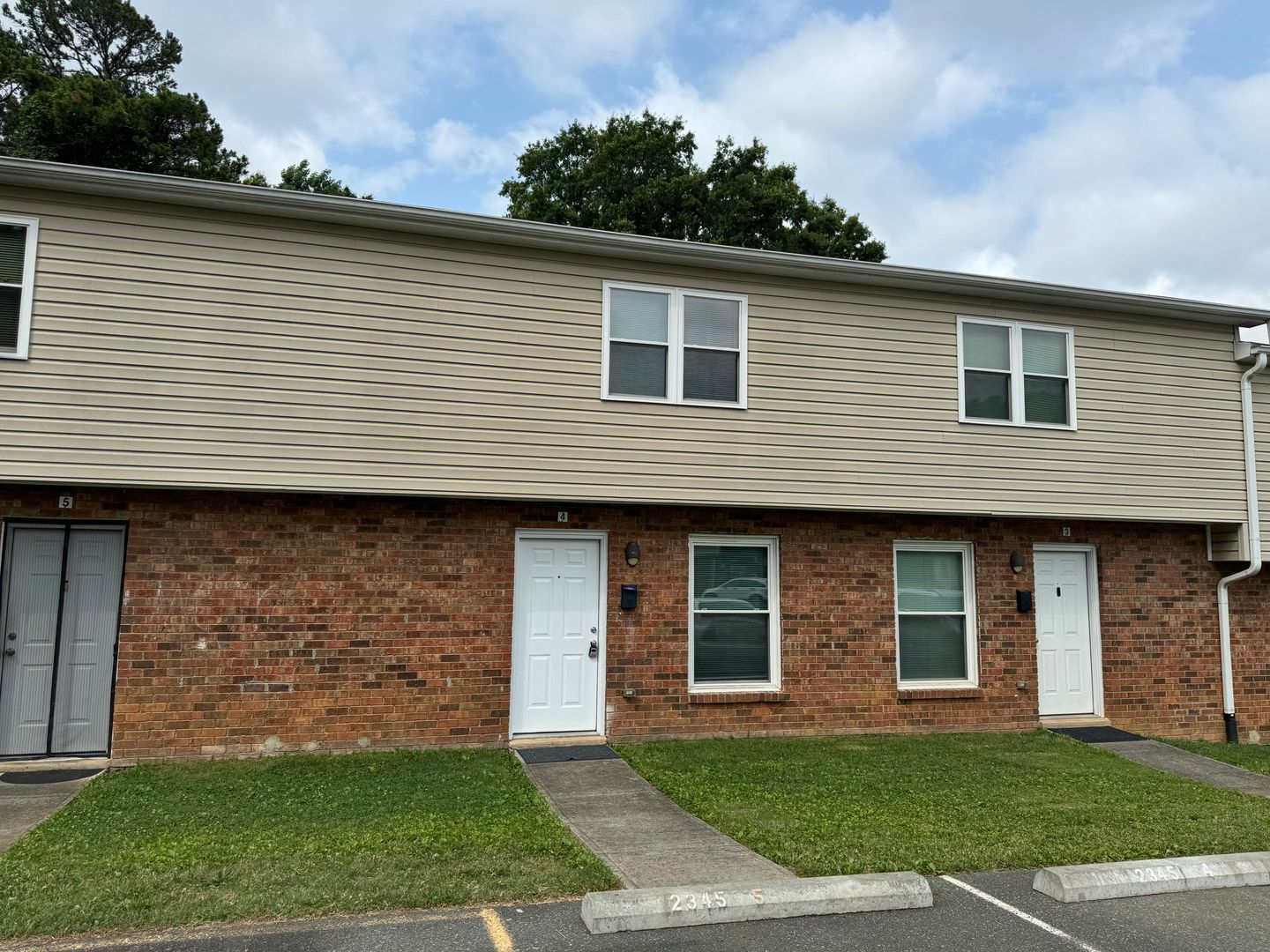 Charlotte Apartment: 2345 Carmine Street