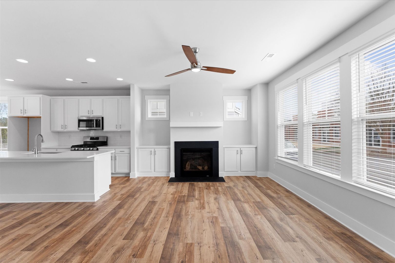 Davidson Townhome: 628 Amalfi Drive