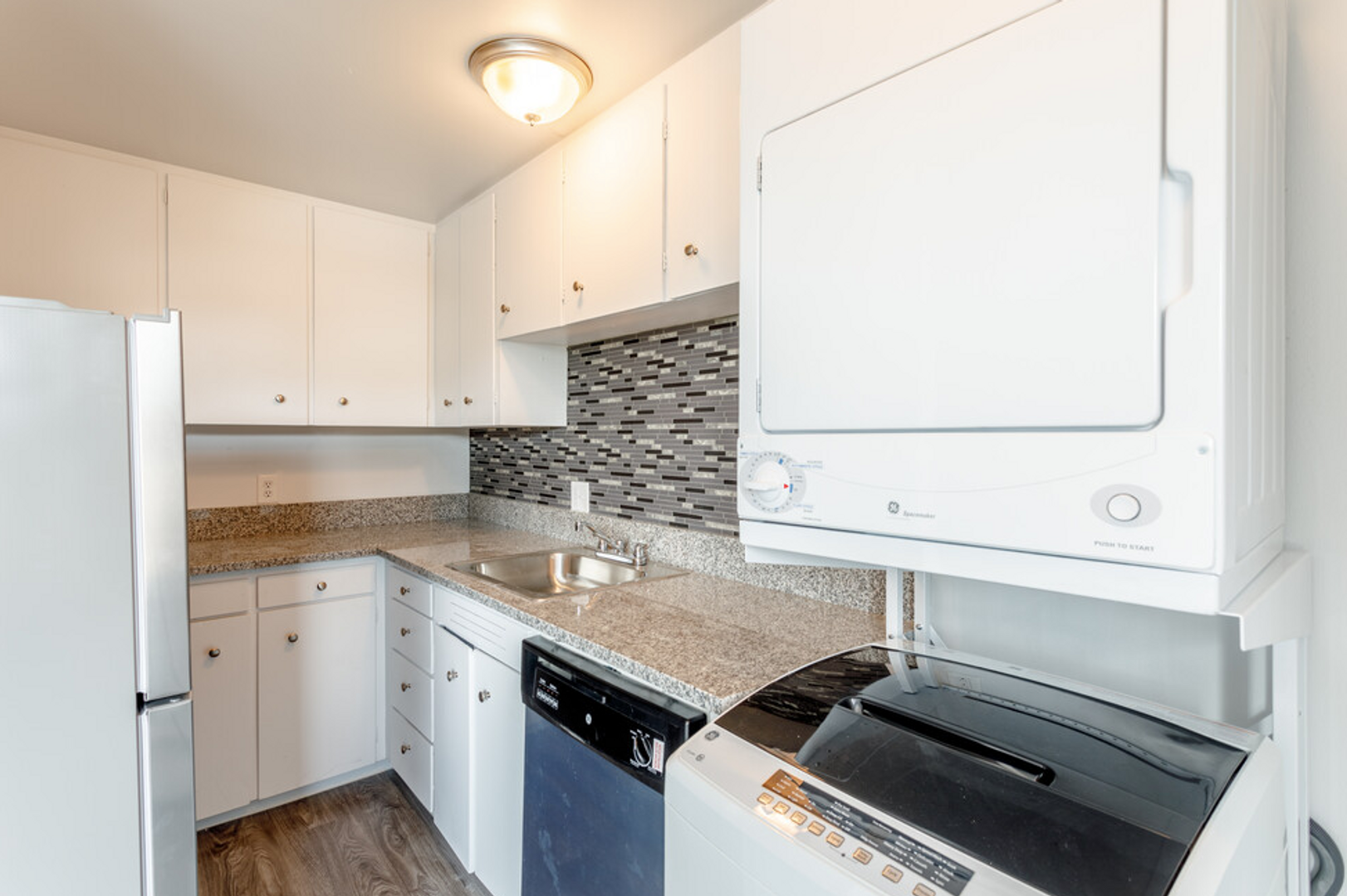 Greeley Apartment: 1515 7th Ave.