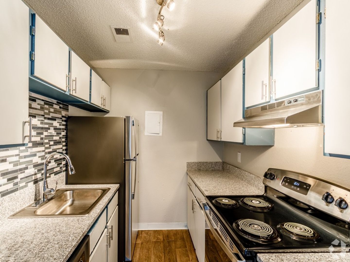 Thornton Apartment: 10101 Washington St,