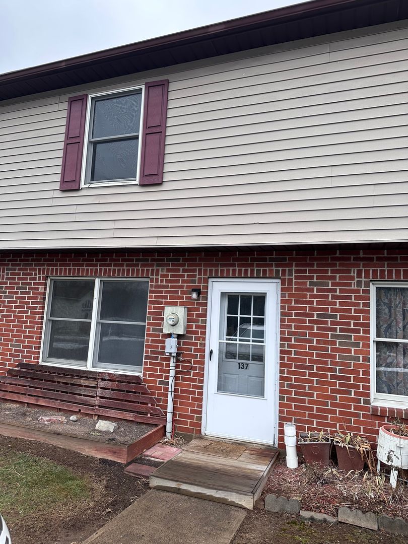 Pleasant Gap Apartment: Norman Avenue