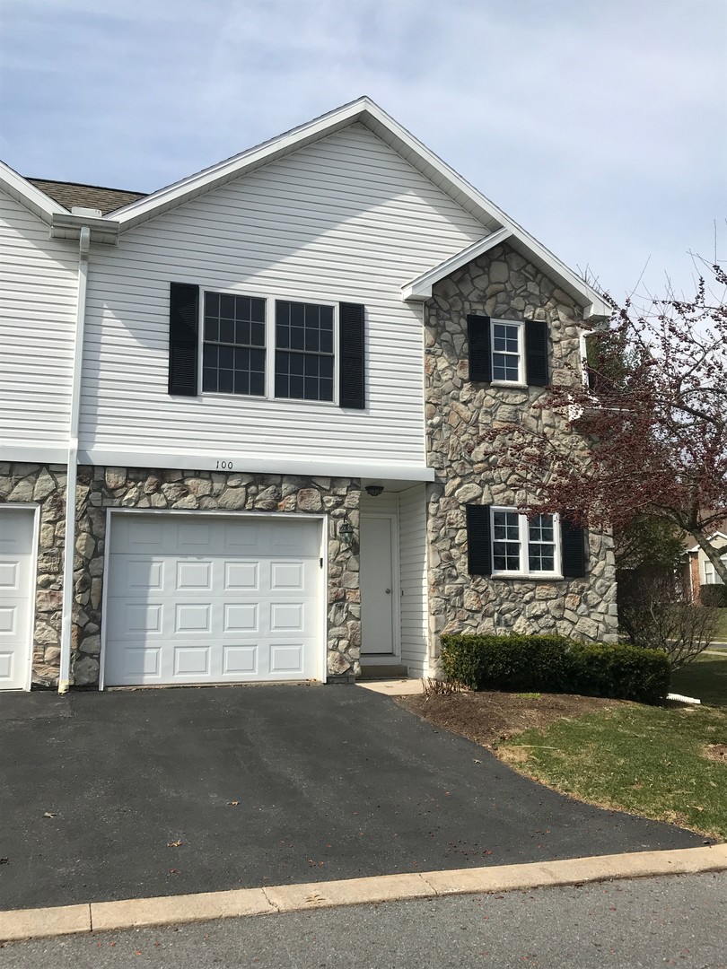 State College House: 100 Jules Drive