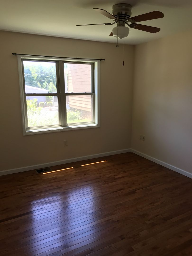 Bellefonte Apartment: 239 Beaver Street (W)