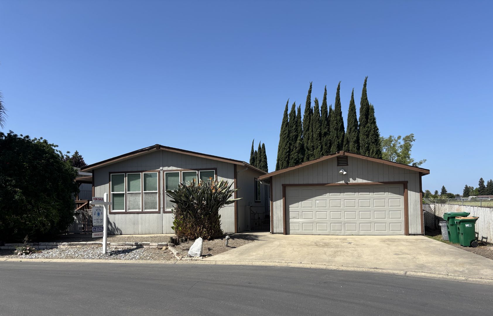 LODI Apartment: 1 ROBIN COURT