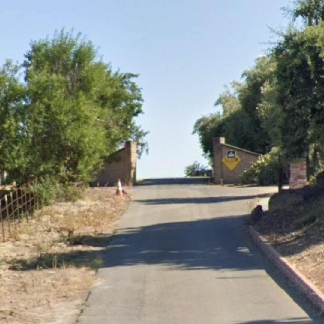 OAKDALE Apartment: 1336 TOWNHILL ROAD