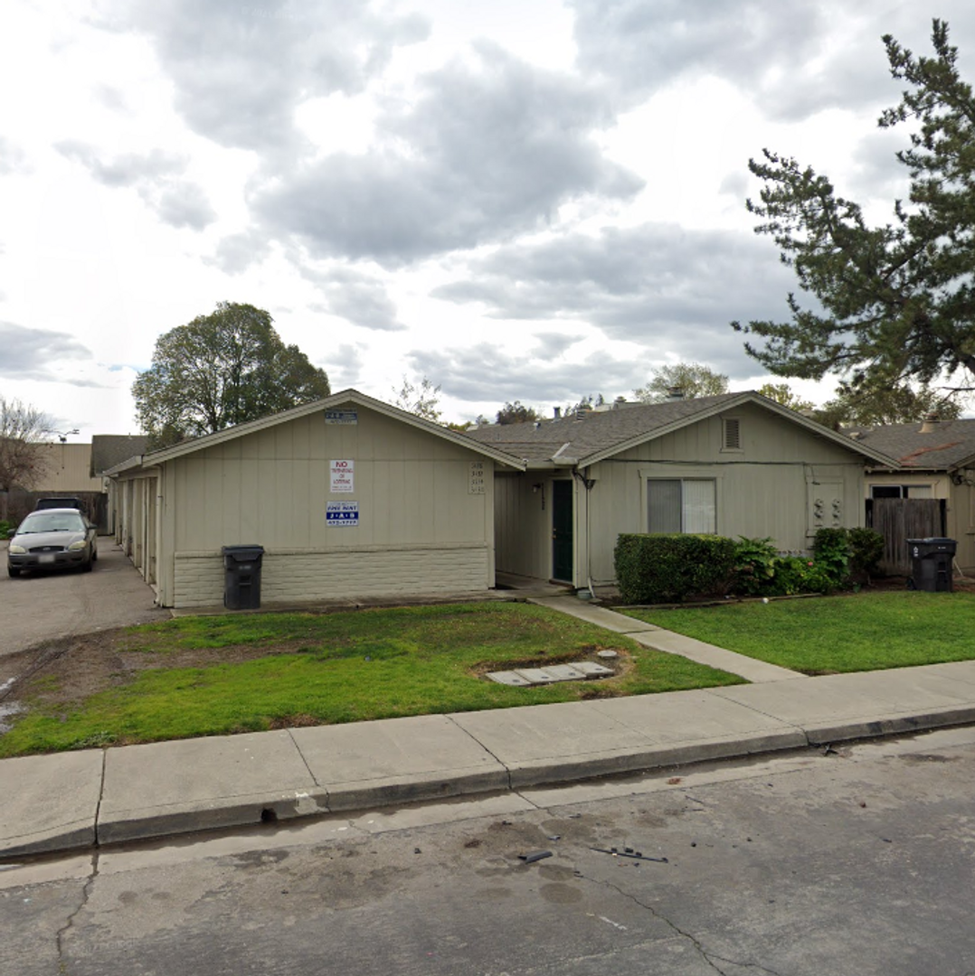STOCKTON Apartment: 3128-30-32-34 WENTWORTH