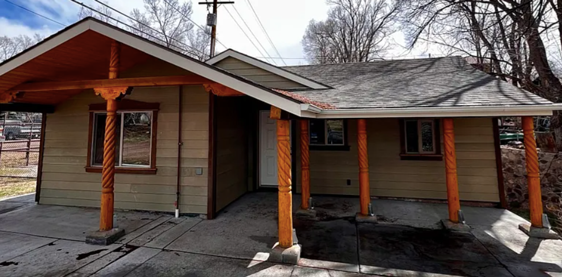 Flagstaff House: 415 Ashurst Ave.