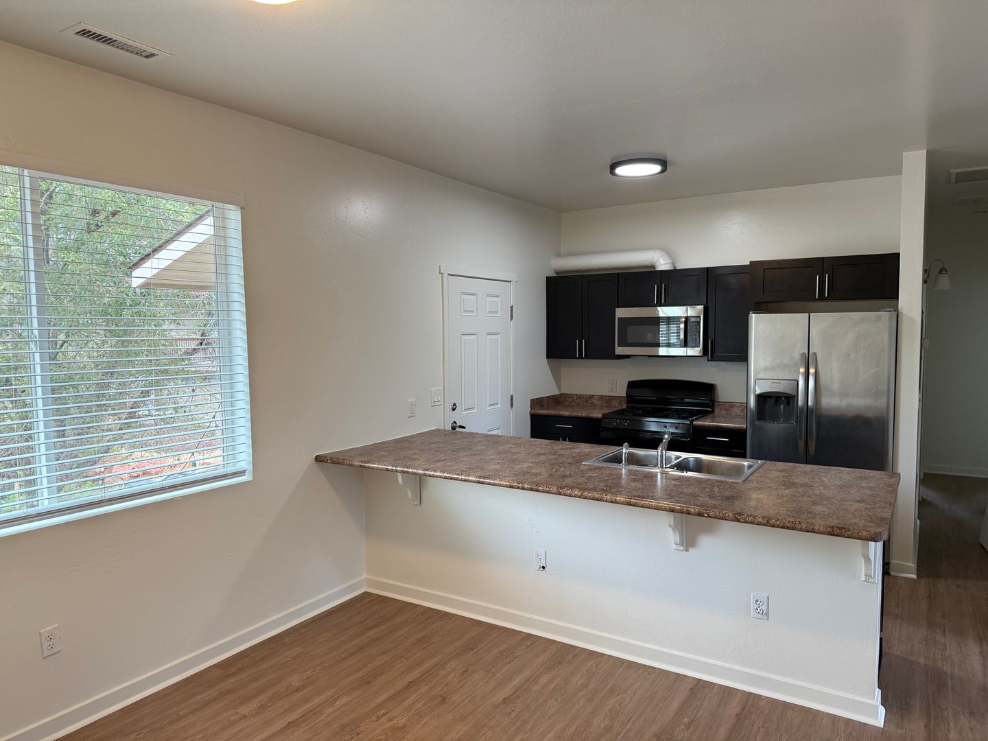 Flagstaff Apartment: 12 S. Pinegrove Rd.